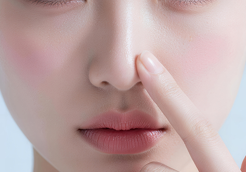 鼻の穴を小さくしたい人の特徴