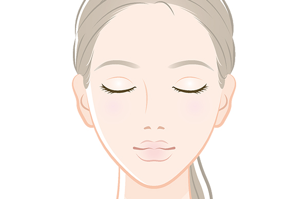 目を閉じている